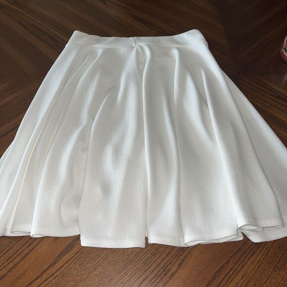 Urban Coco WHITE Polyester Stretch Swing Mini Skirt, Size L - Picture 4 of 4